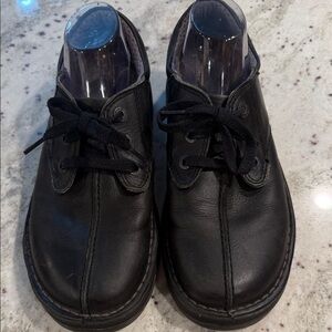 Dr. Martens Nevin Oxfords